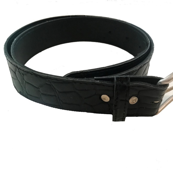 TWO LEATHER BELTS - Picture 3 of 3